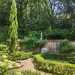 Chantaco Golf & Wellness מלון סן-ז'אן-דה-לוז
