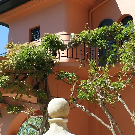 尚塔克高尔夫康体酒店