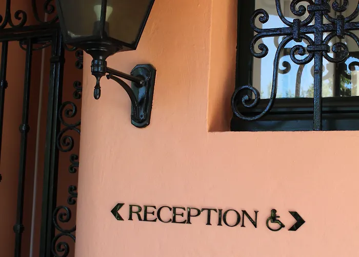 Chantaco Golf & Wellness Отель Сен-Жан-де-Люз